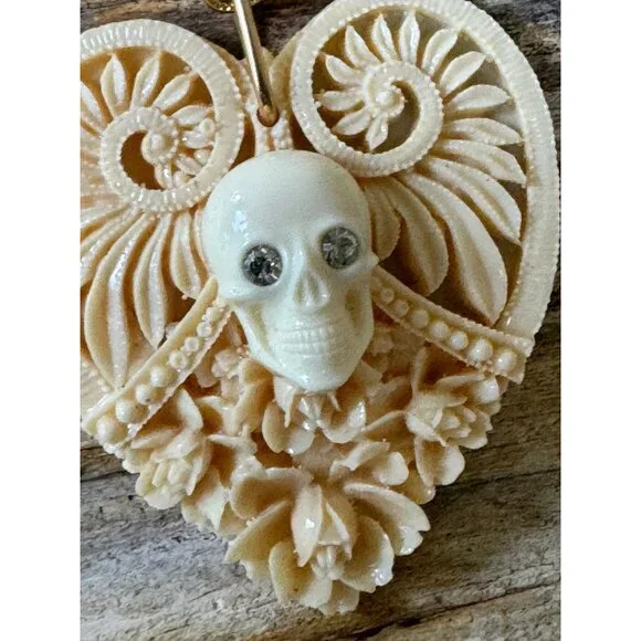 Vintage Tarina Tarantino Skull Necklace Signed - Picture 6 of 7